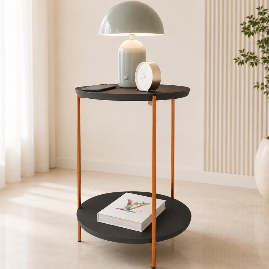 Mesa Lateral para Sala com Tampo em MDF Preta e Pés de Ferro Bronze Mesa de Apoio Duda - Ofertamo