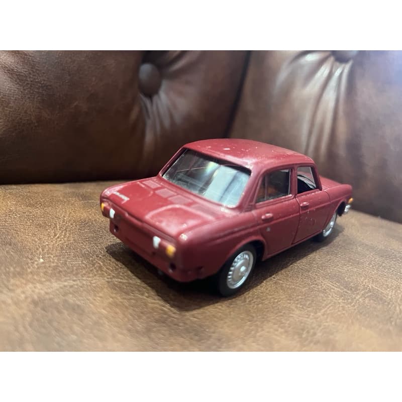 Miniatura de metal  Volkswagen 1600!LEIA ANÚNCIO !