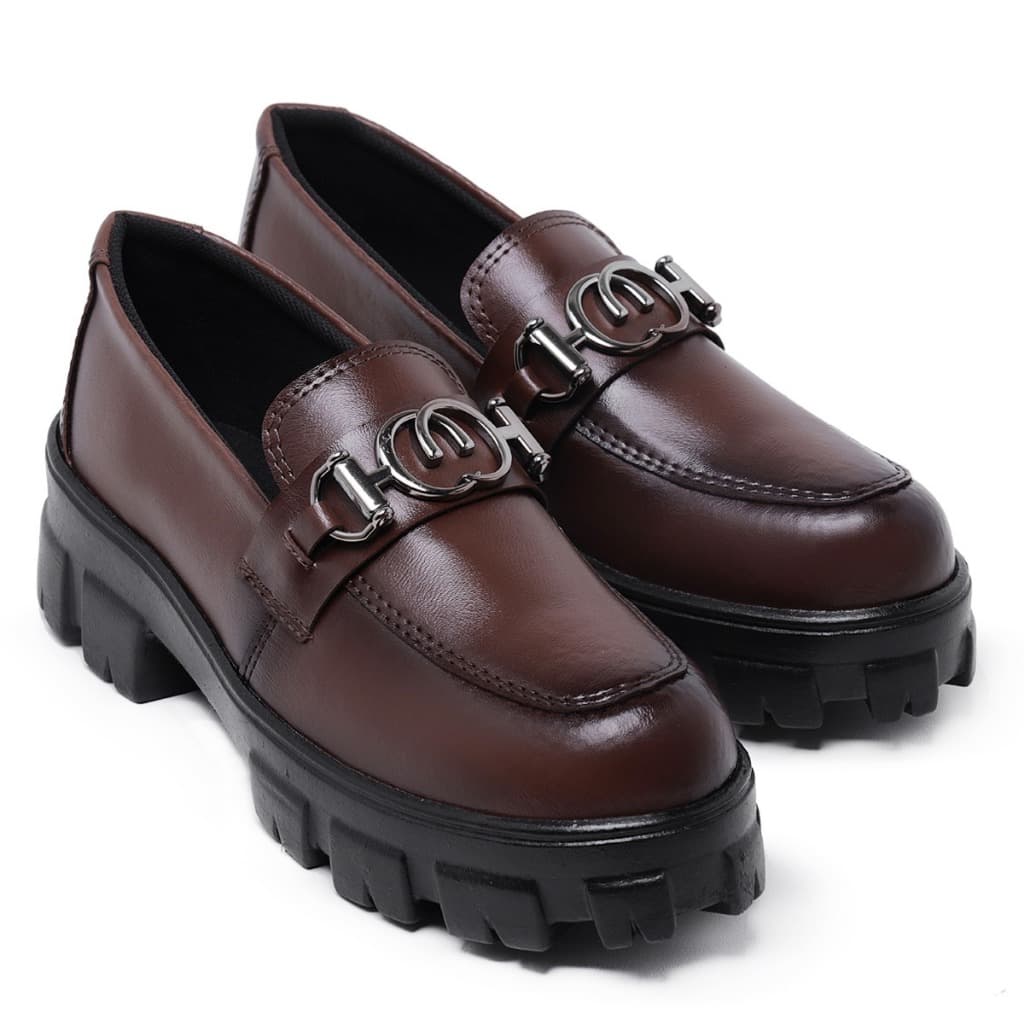 Mocassim Feminino Casual Elegante com Fivela Metalizada E Plataforma| Confortável, Leve e Sofisticado