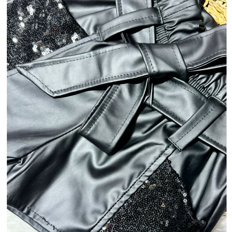 Shorts Courino Fake Bolso Paetê Infantil Blogueira