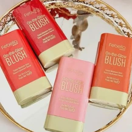 Blush Febella Stick Bastão Com Alta Pigmentação On the Glow Multifuncional 19g - Textura Cremosa e Fácil Aplicação
