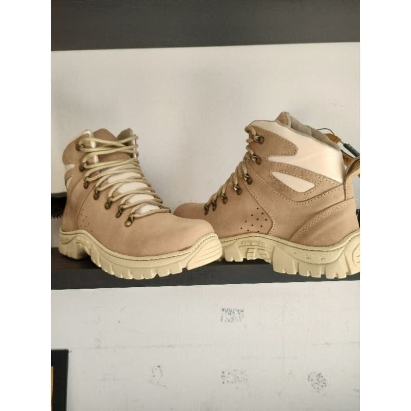 bota coturno Caterpillar NUDE em couro legítimo