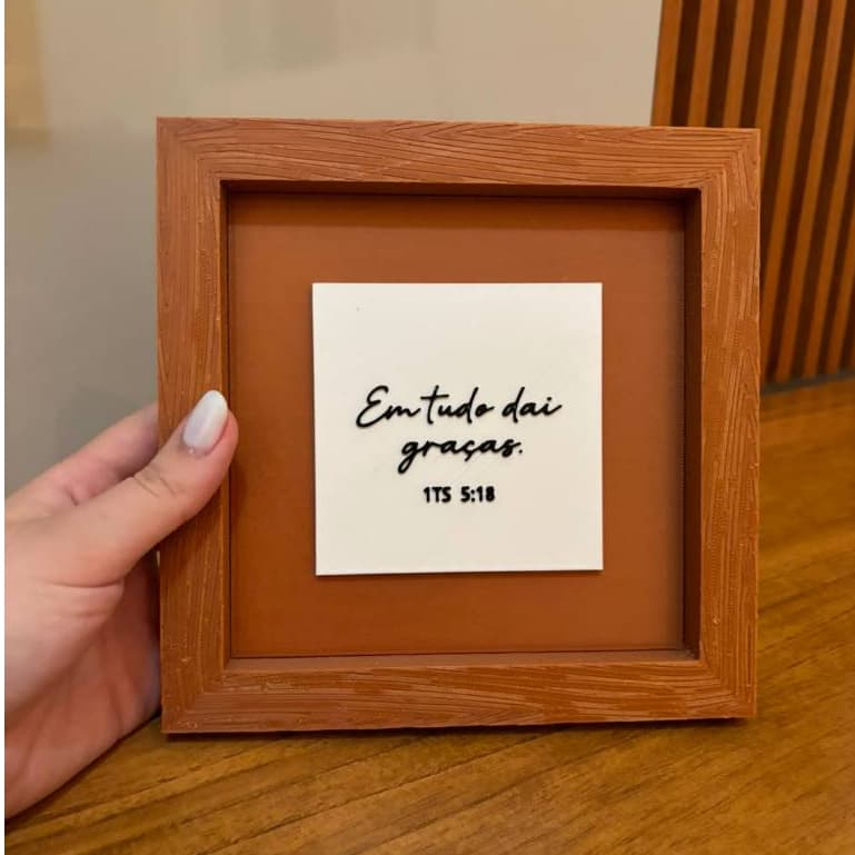 Quadro Decorativo Cristão "Em Tudo Dai Graças" | Decoração para Sala, Quarto e Escritório