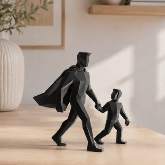 Escultura Decorativa Geométrica “Herói e Pequeno Herói” – Arte Low Poly em Impressão 3D dia dos Pais