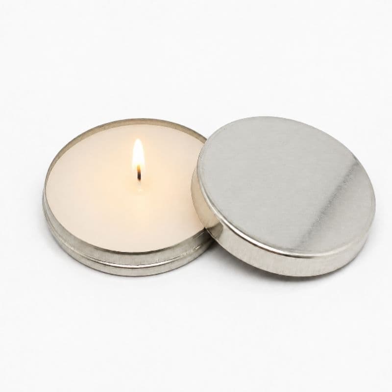 10 ou 15 lembrancinhas  velas aromáticas na latinha , sem personalização