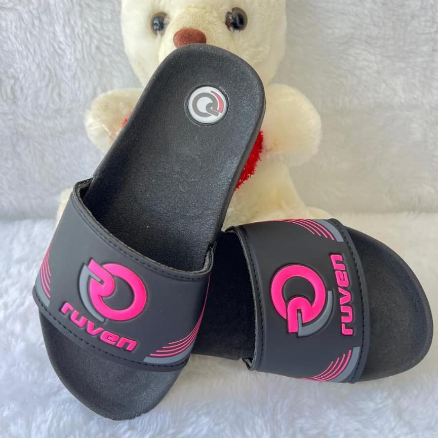Chinelo Slide pala Papete Infantil Menina Tendência Super Leve E Confortável Preto/Pink