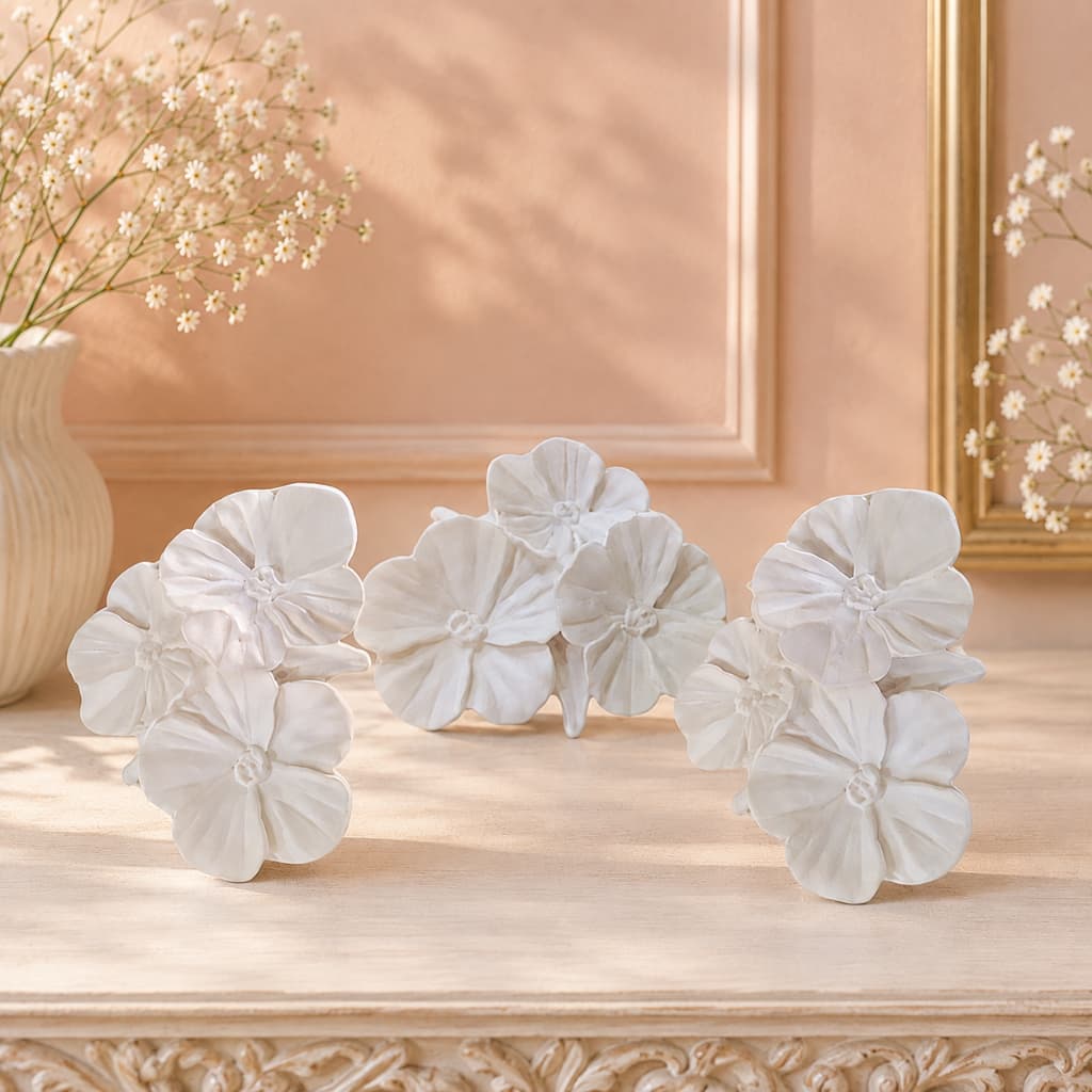 Kit C/ 10 Florzinhas Cantoneiras Decorativa Em Resina Delicada Aplique Sofisticado