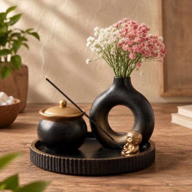 Incensário Monge Zen Com Vaso, Pote e Bandeja Produzido em Gesso