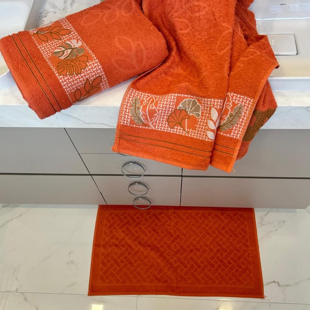 Jogo De Toalha 3 Pecas 2 Toalhas Banho + 1 Piso  Luxo 100% Algodao Macia e Absorvente
