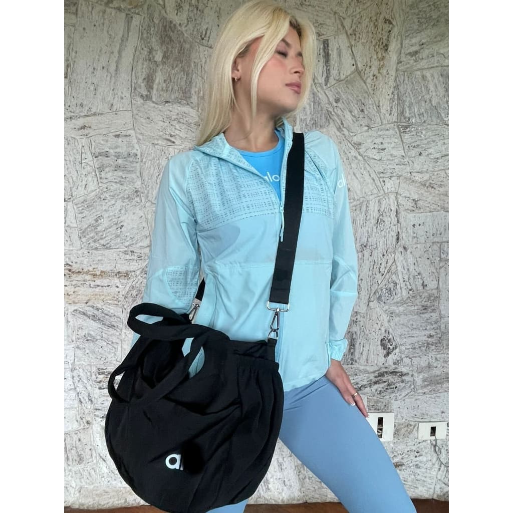 BOLSA FEMININA GRANDE ACADEMIA ESPORTE VIAGEM  ALÇA OMBRO TRANSVERSAL CASUAL ZIPER