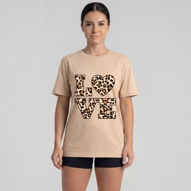 Camiseta Feminina de Algodão Premium "LOVE" Animal Print - Estampa Ousada - Philklen