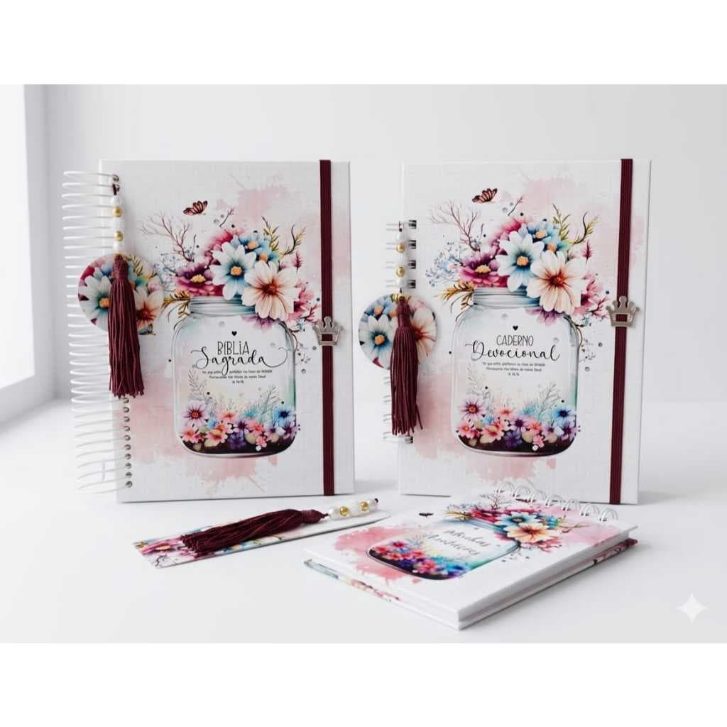 Kit Biblia Sagrada NVI Evangélica | Capa Dura + Caderno Devocional +Bloquinho+Marca Página Personalizado - LETRA PEQUENA