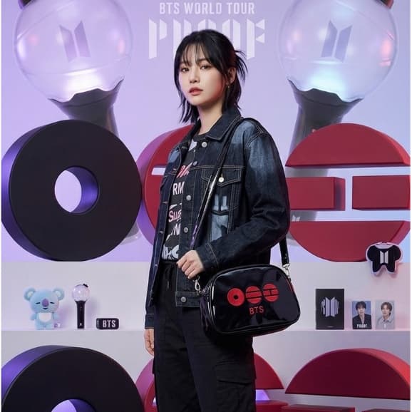 Bolsa Feminina BTS Preta Brilhante Crossbody Alça Regulável Preto