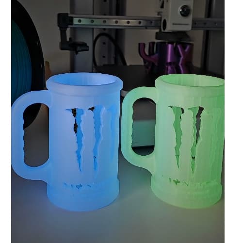 Caneca Porta Lata Monster 473ml com Abridor e Tampa Fosforescente