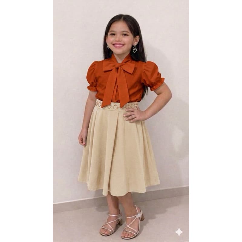 Conj saia com a blusa juvenil infantil moda Evangélica moda casual