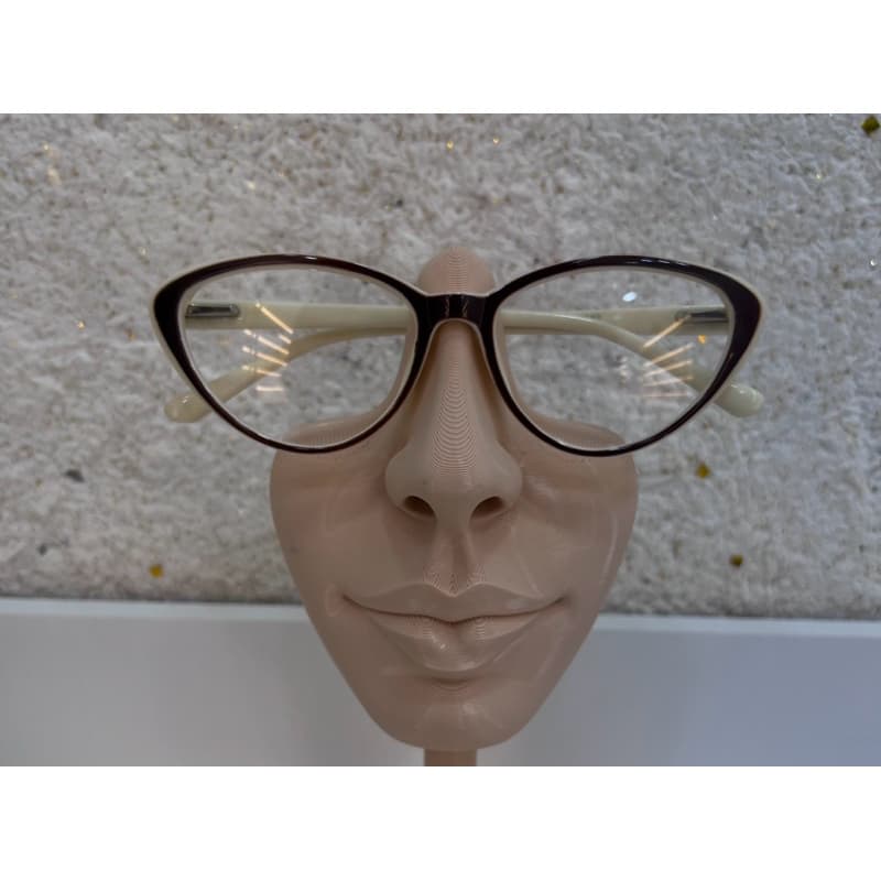 Armação oval bege claro
