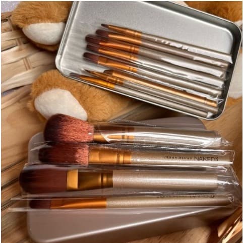 Kit Pincéis Naked 3 Com Estojo (Lata)