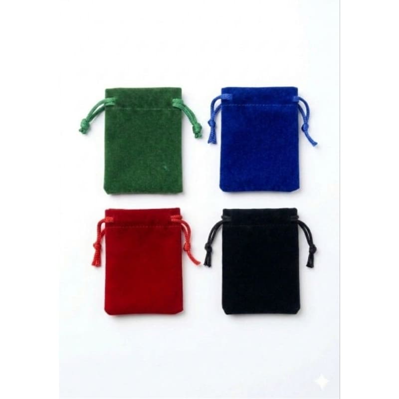 Saquinhos De Veludo Premium Tamanho 7x9-CM Para Joias Presentes Brindes Nas Cores Preto Verde Azul e Vermelho..