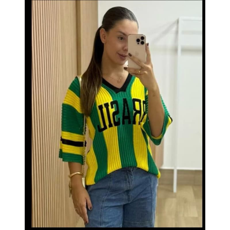 Blusa do Brasil Feminina Tricot Estilosa Elegante Tendência Copa Tricô