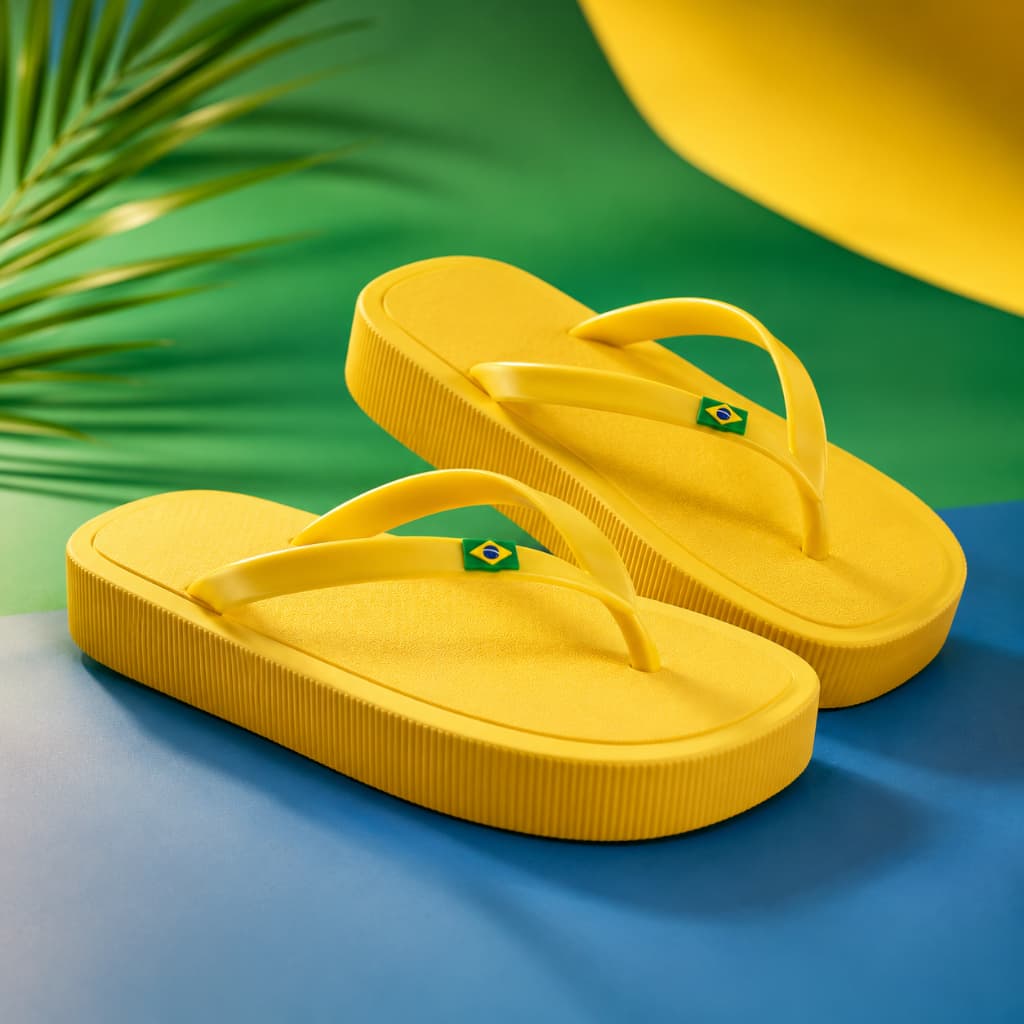 Chinelo Feminino Plataforma Amarelo Detalhe Bandeira Super Confortável Moda Praia Dia a Dia