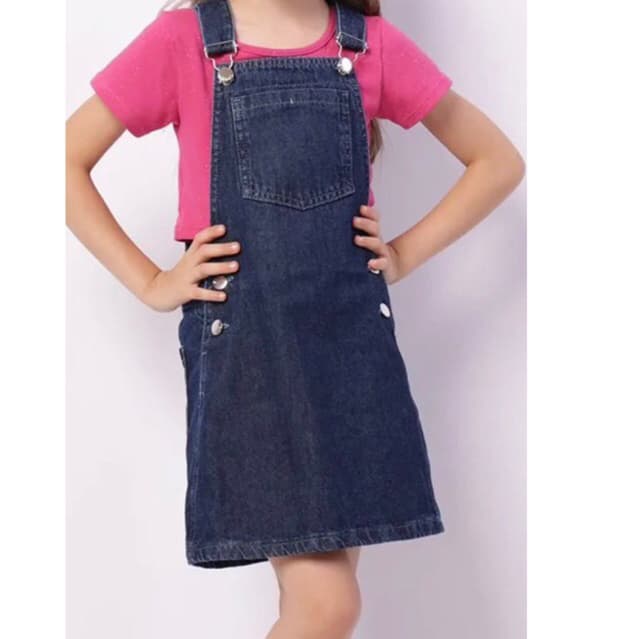 Salopete vestido jeans com alça reguladora para meninas festas passeios confortavel