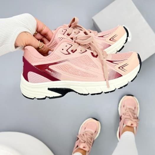 Tênis Feminino Casual Modelo Esportivo  Confortável Envio Hoje - Promoção somente hoje