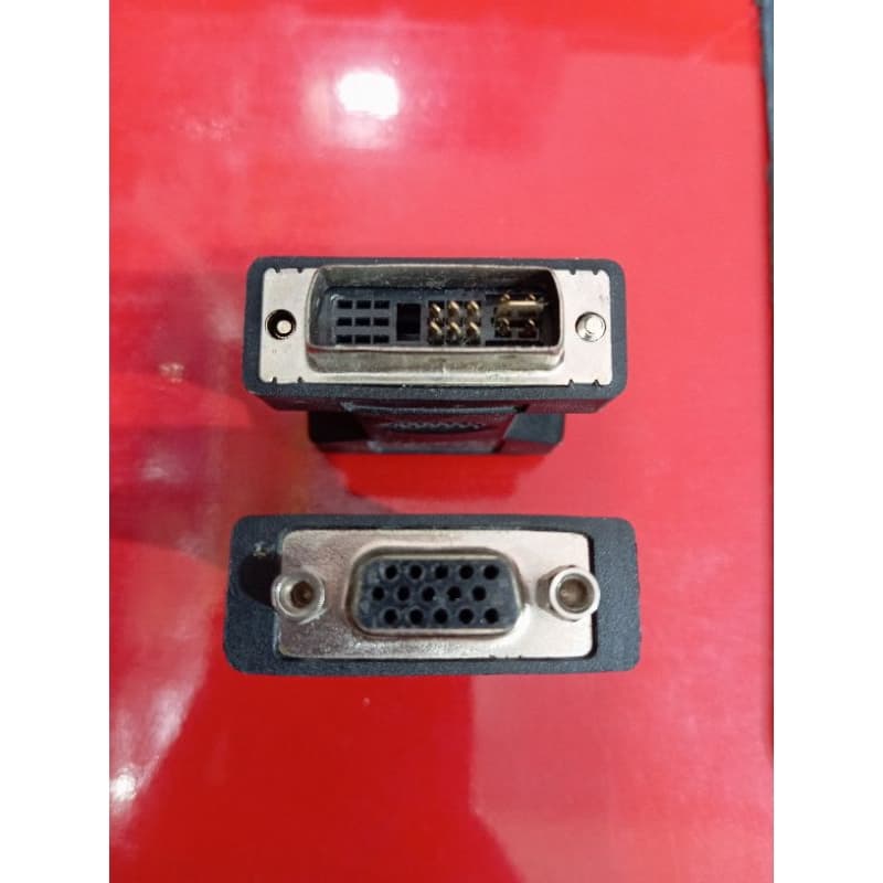 Adaptador Targus DVI-I Macho x VGA Fêmea