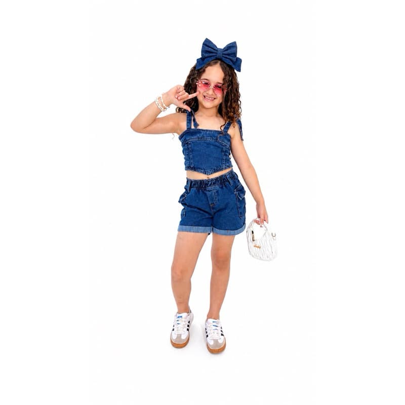 Conjunto jeans infantil menina short cargo elástico com blusa de bico