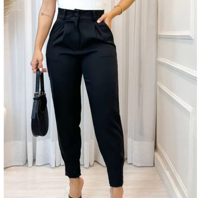 Calça Cenoura Com Botões Alfaiataria Feminina