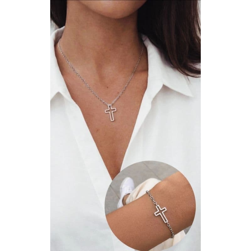 Conjunto Gargantilha e Pulseira com Pingente Cruz em Aço Inoxidável.