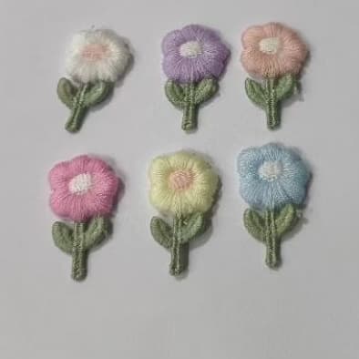 flor bordada p/ aplicação pacote sortido 3cm com 20 e 50 unidades