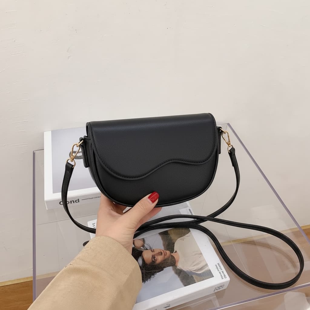 Bolsa Feminina Estilo Baguete ou Meia Lua Lançamento