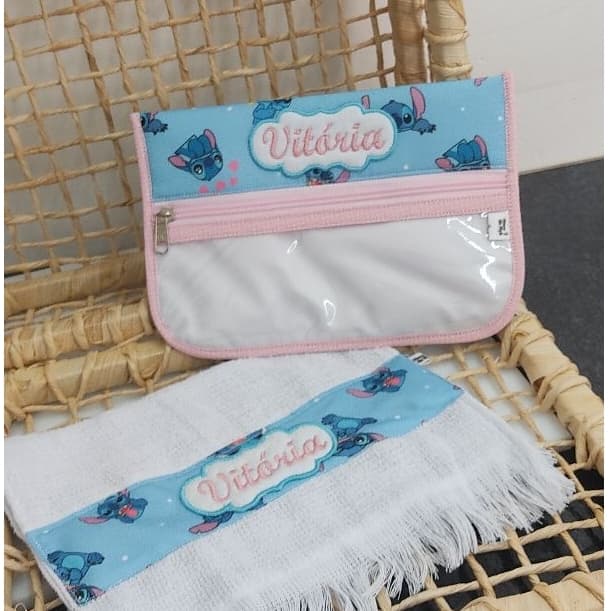 kit higiene bucal estojo + 2 toalhinhas personalizadas+ saquinho roupa suja/roupa limpa