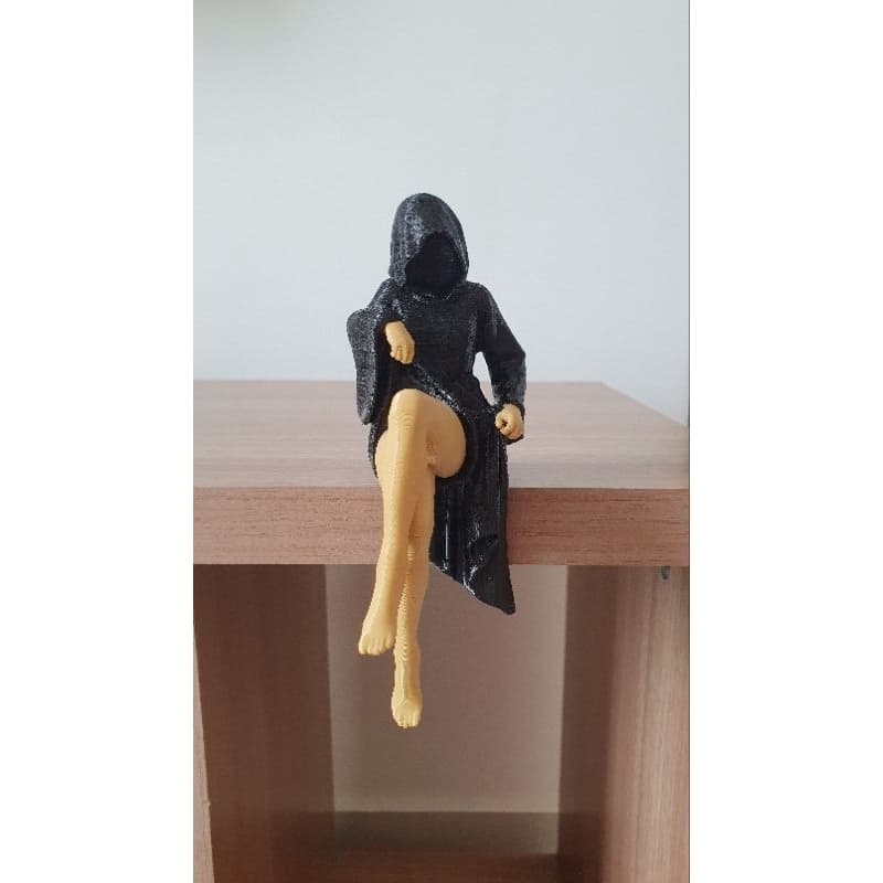 Estátua Gótica Misteriosa – Decoração Impressa em 3D