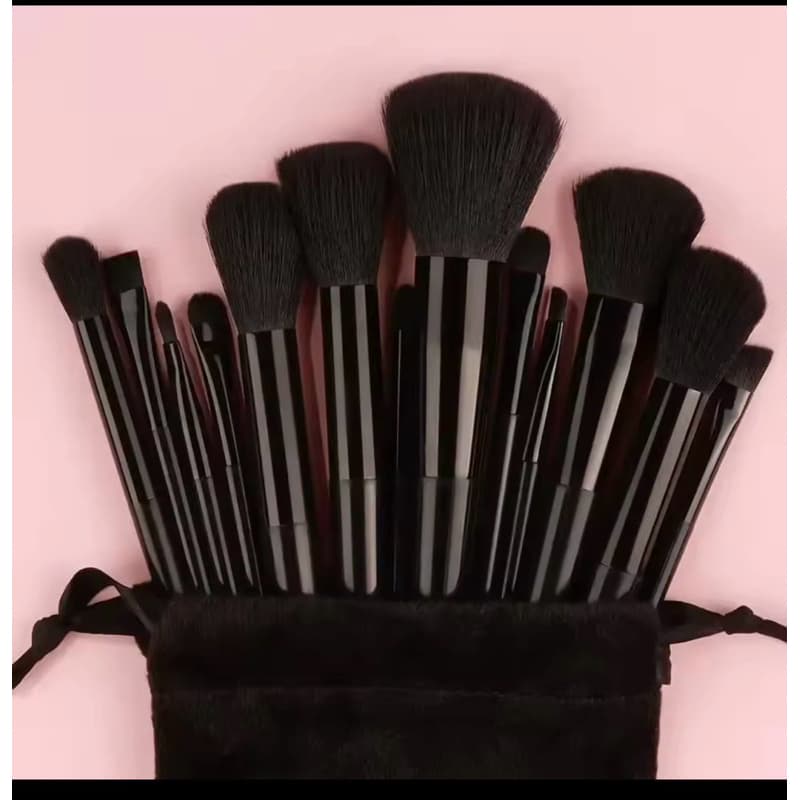 Conjunto de pincel de maquiagem macio com saquinho protetor para sombra, base, blush, corretivo, sombra, sombrancelha