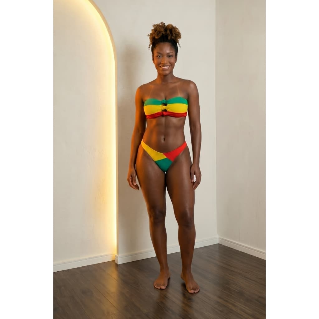 Biquíni Jamaica tomara que caia com calcinha tanga fio duplo