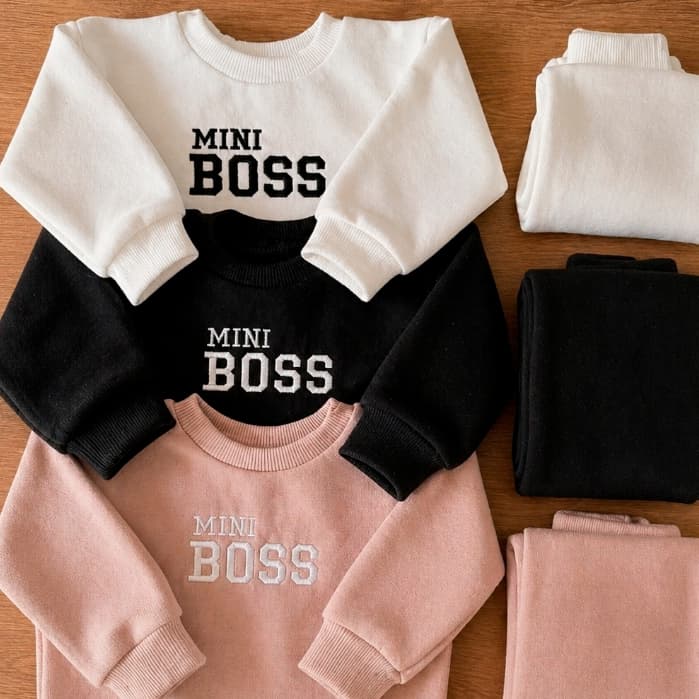 Conjuntinho Moletom Infantil Bebê Blusa + Calça (BORDADO) MINI BOSS