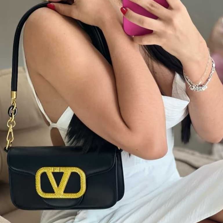 Bolsa Feminina Elegante e Versátil com Alça de Mão e Transversal