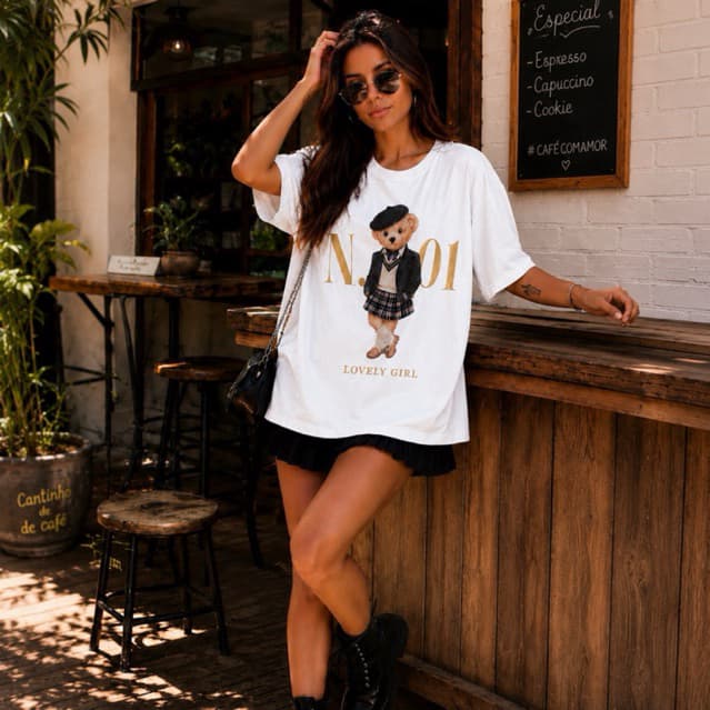 Camiseta Feminina Manga Curta Oversized Teddy Bear Fashion Confortável e Estilosa