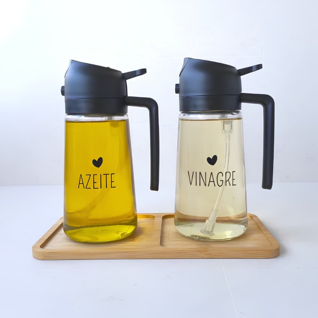 Kit 2 Galheteiro Vidro Spray Borrifador Azeite Oleo Vinagre Dosador Com Bandeja Bambu Personalizado