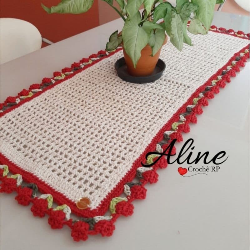 Trilho de Mesa de Crochê Tulipas - Caminho Centro de Mesa de Crochê Artesanato Tricô