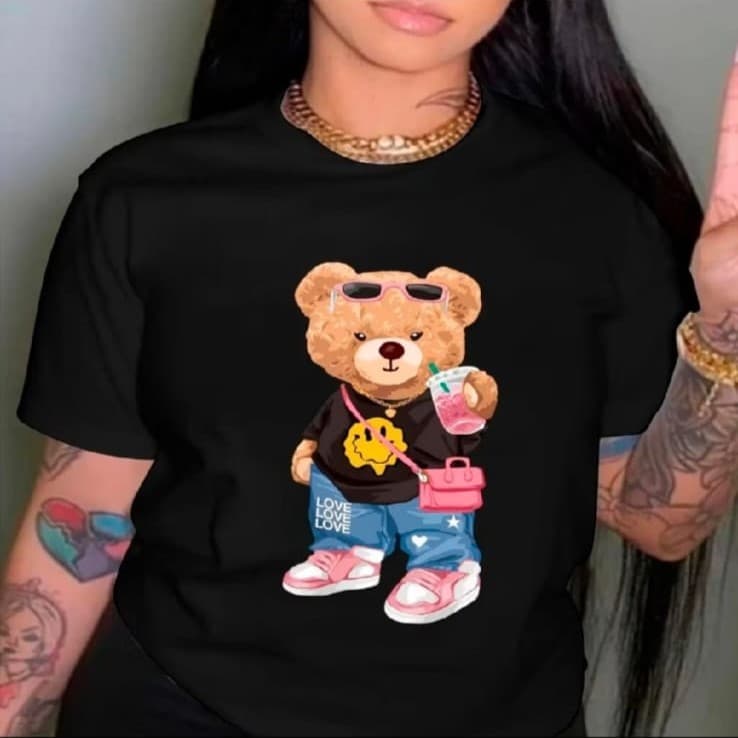 Camiseta Feminina Urso Streetwear Estilo Urbano