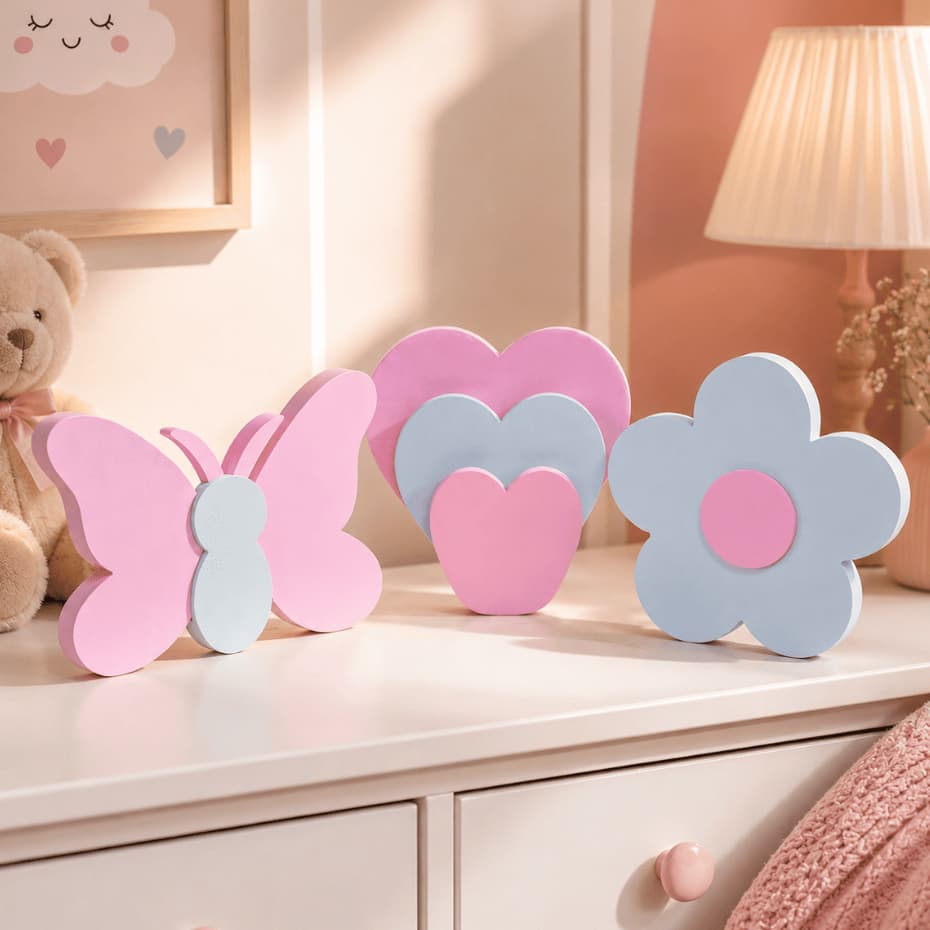Kit Decoração Infantil Para Prateleira Flor Borboleta Trio Coração Quarto Brinquedoteca Festa