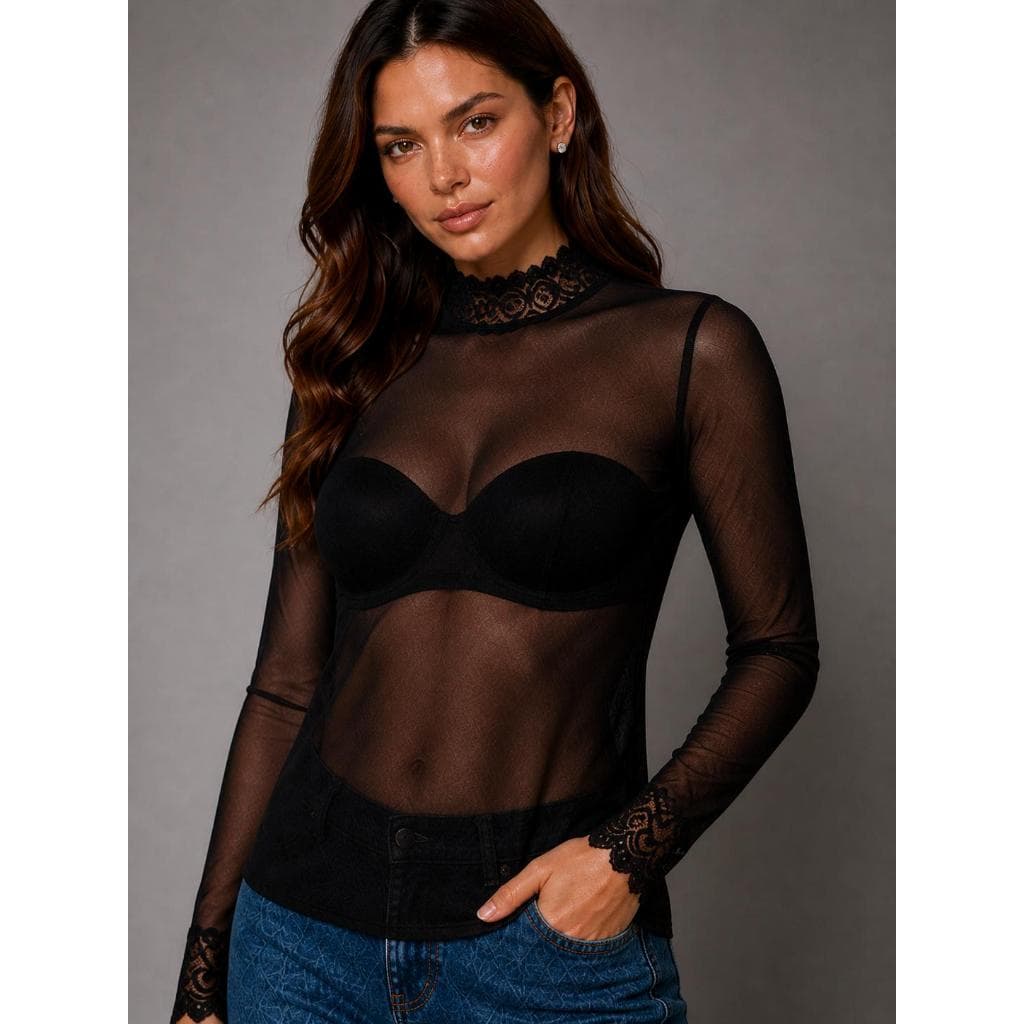 Blusa de Tule com Gola e Punho de Renda