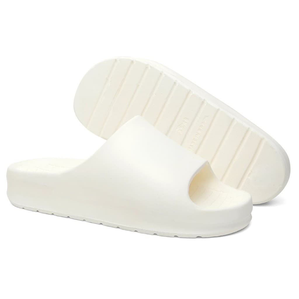 Chinelo Slide Nuvem Lala Com a Logo em cima Chinelo Masculino Casual Unissex