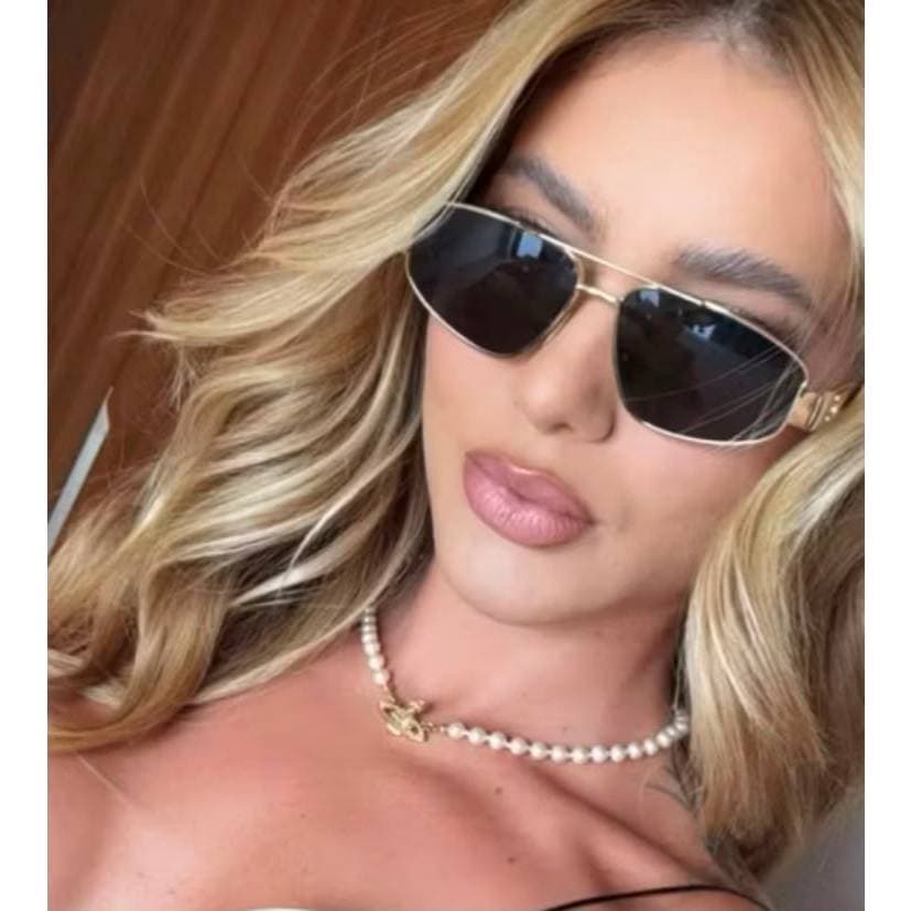Óculos de sol Feminino Retangular UV400 Armação metal Fashion Luxu usado pelas blogueiras Influencer famosas - Duda