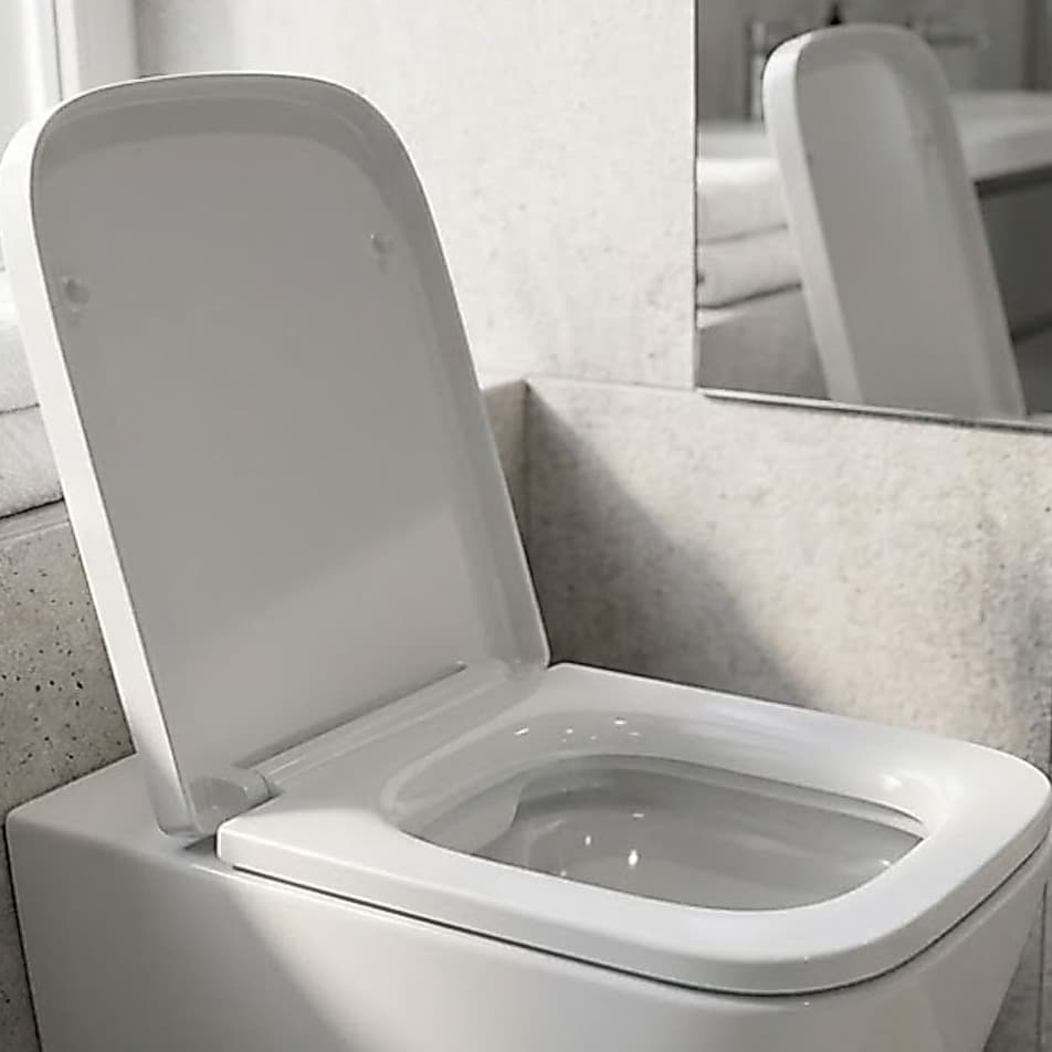 ASSENTO SANITARIO TERMOFIXO QUADRADO BRANCO *Não acompanha o vaso Sanitário*