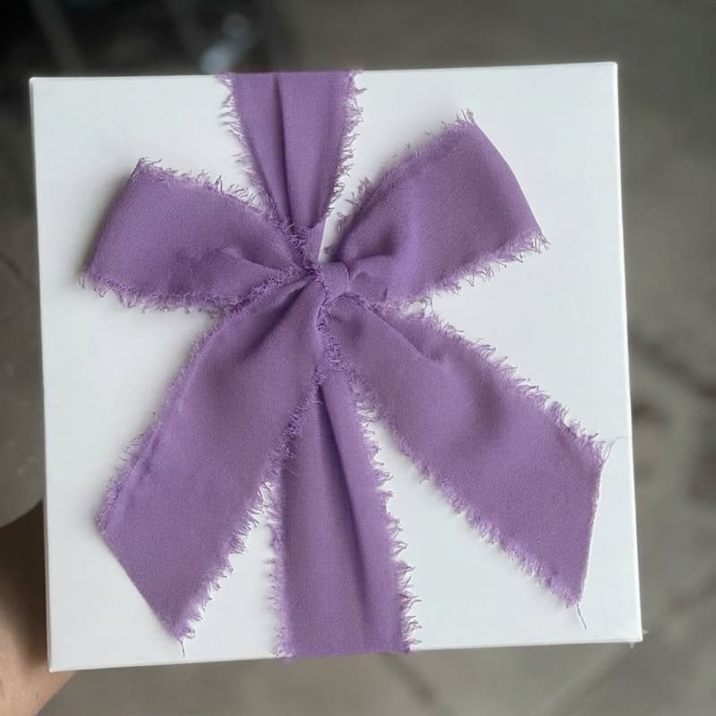 Fita Chiffon Lilás Artesanal Rústica Desfiada para casamentos, caixas padrinhos, festa