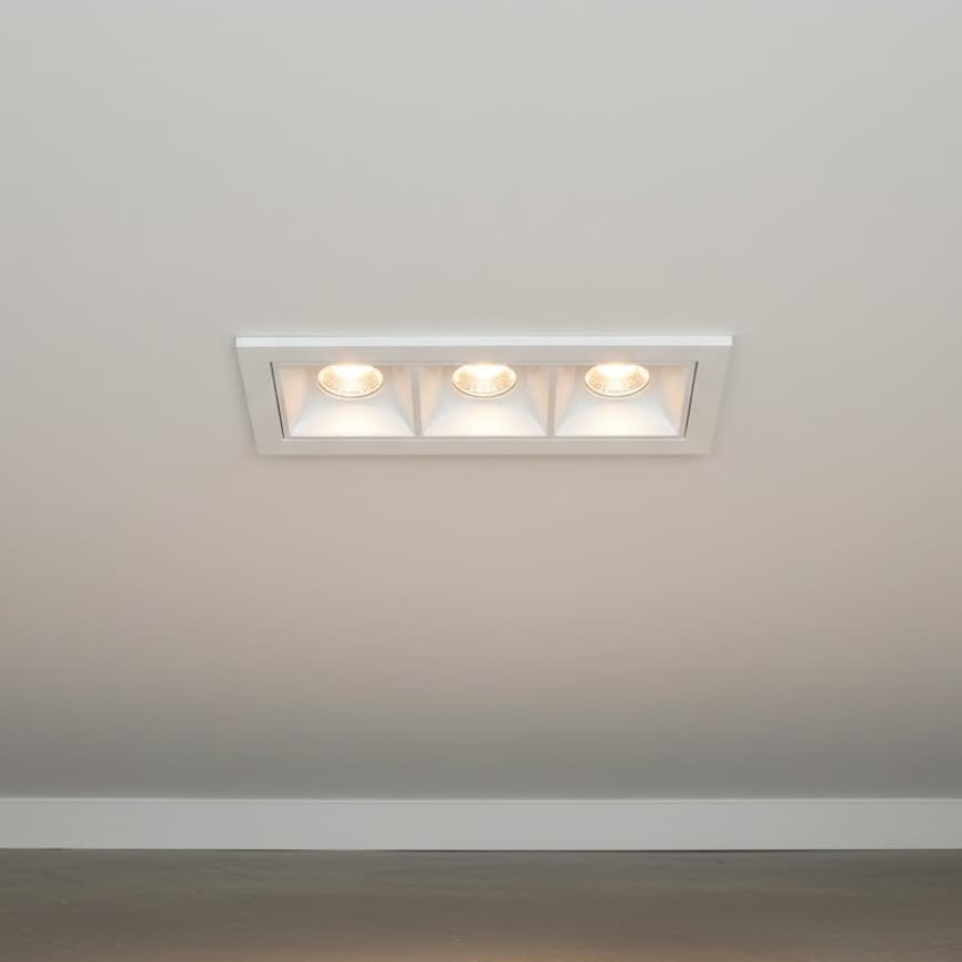 Spot LED  Embutido Vigo Pix 6W 2700K  Branco Mola Teto Gesso  Iluminação Decorativa Interno 3 Fachos