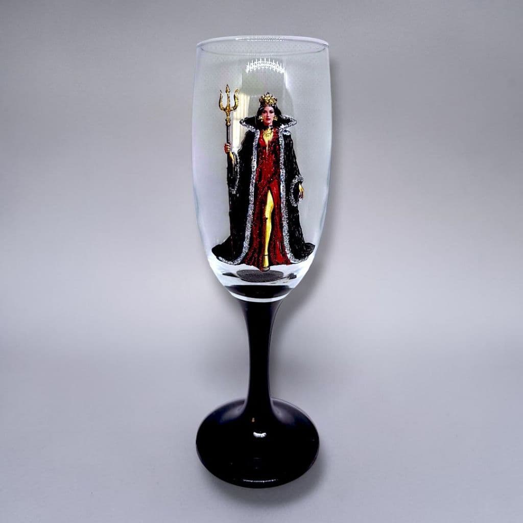 Taça Luxo Pombagira Rainha Preta Detalhes Dourados Ritual Umbanda 180ml